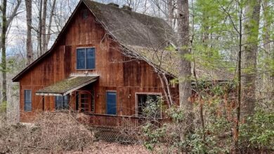 Photo of On 25 acres! In the middle of the woods! Impressive home. $150,000