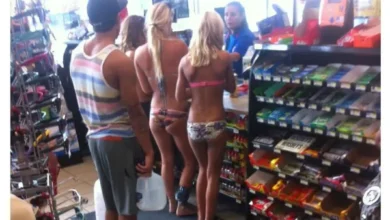 Photo of Photo Of Women In Convenience Store Turns Heads Online After People Notice Small Detail